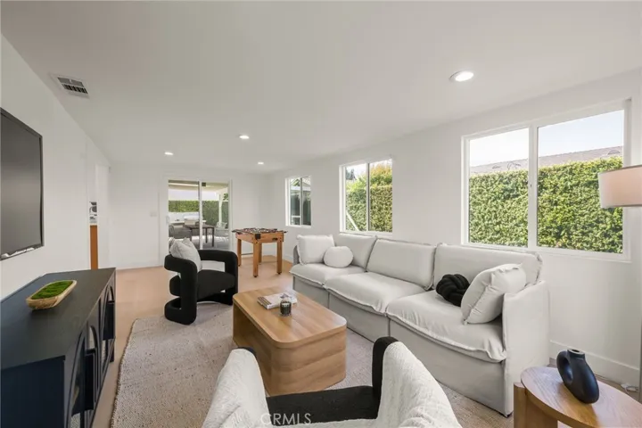 6901 Breeland, Huntington Beach, California 92647