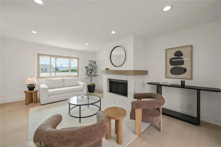 6901 Breeland, Huntington Beach, California 92647