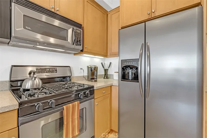 201 E Angeleno Avenue 326, Burbank, California 91502