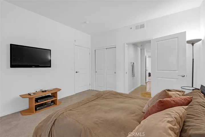 201 E Angeleno Avenue 326, Burbank, California 91502