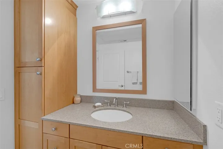 201 E Angeleno Avenue 326, Burbank, California 91502