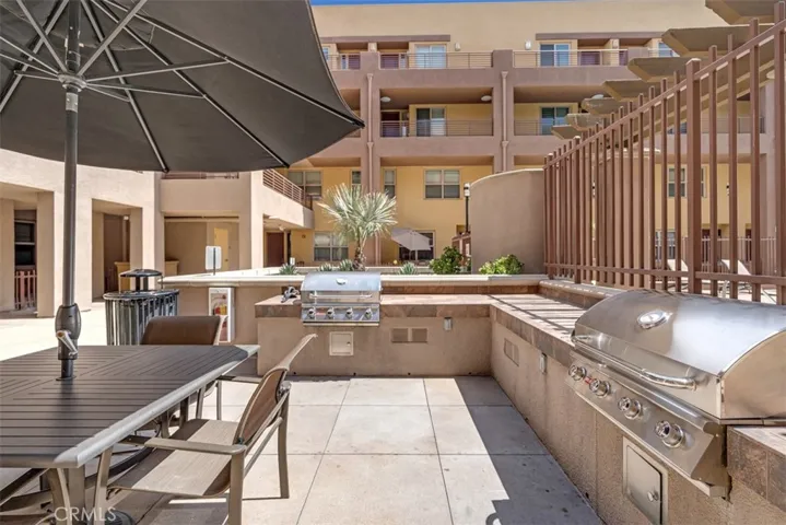 201 E Angeleno Avenue 326, Burbank, California 91502