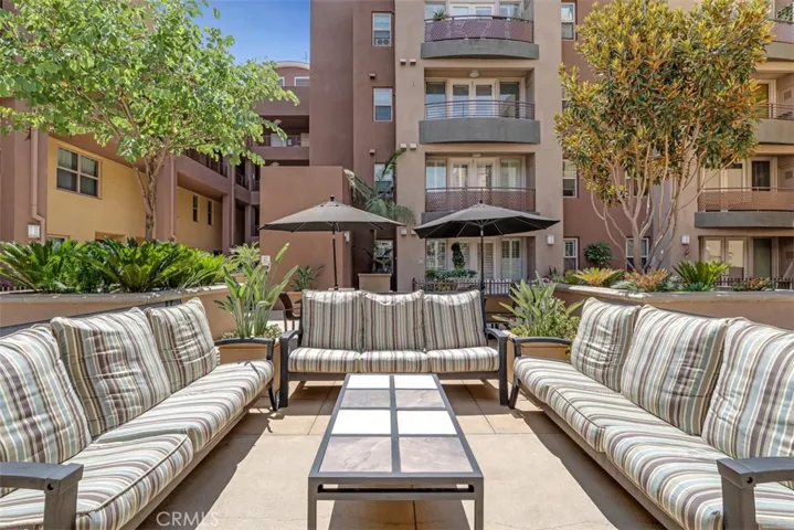 201 E Angeleno Avenue 326, Burbank, California 91502