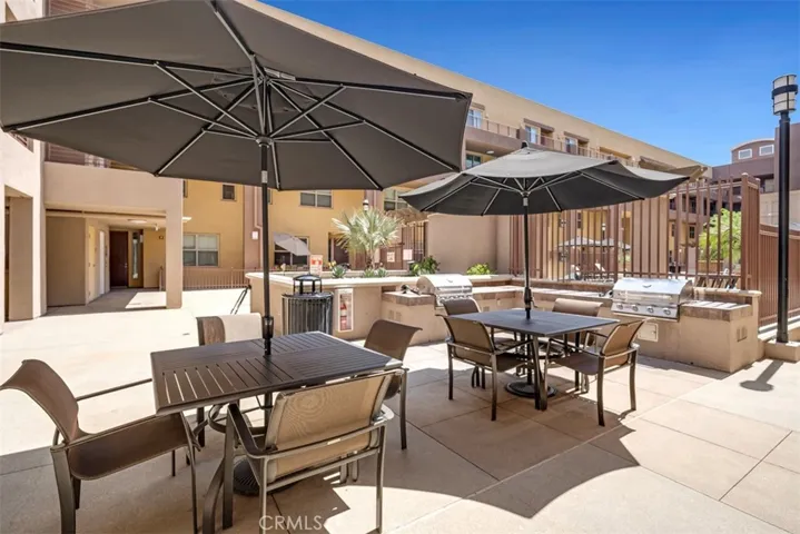 201 E Angeleno Avenue 326, Burbank, California 91502