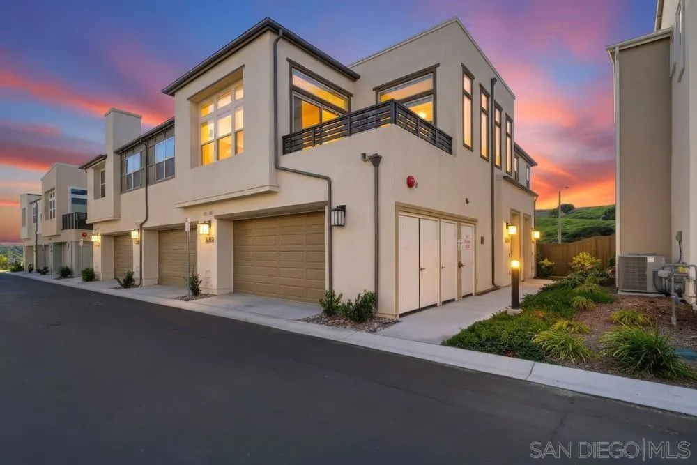 2080 Trevi Circle, Chula Vista, California 91913 home-pic-1