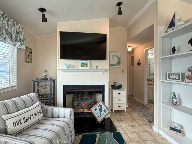 Comes completely furnished!