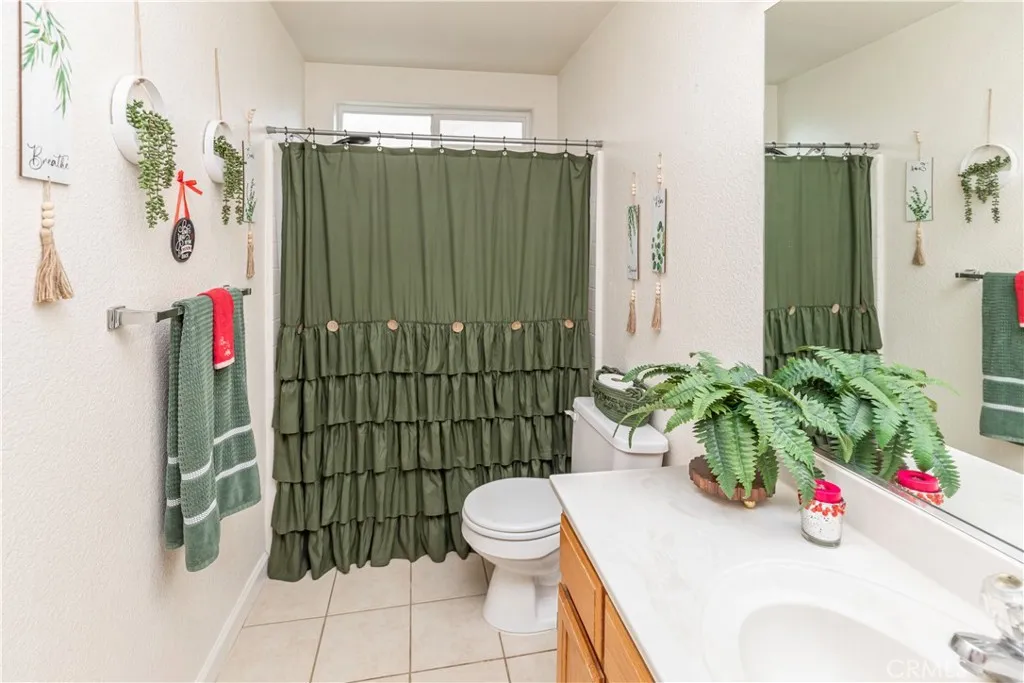 1151 Mazatlan, Merced, California 95348 home-pic-19