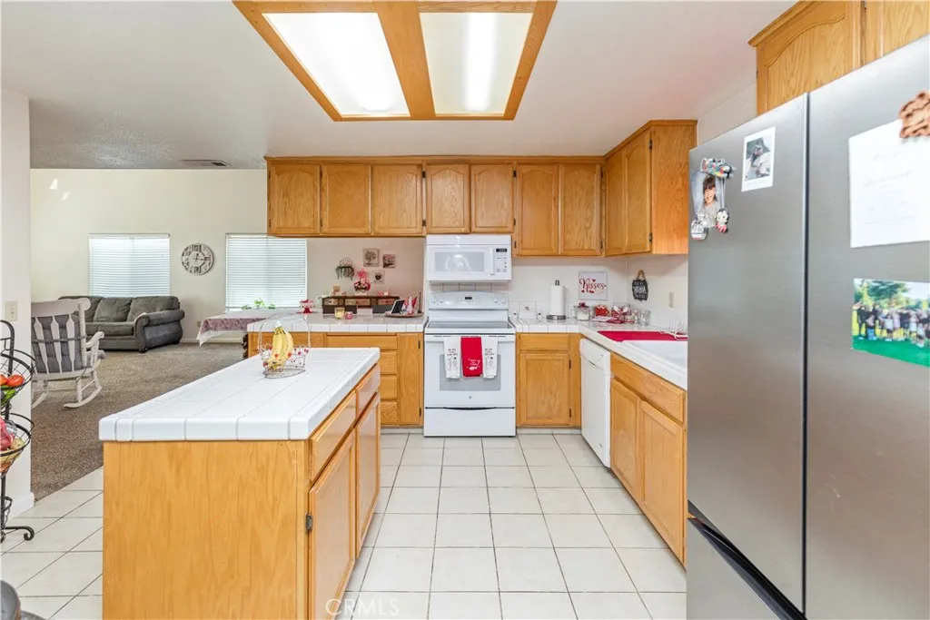 1151 Mazatlan, Merced, California 95348 home-pic-6