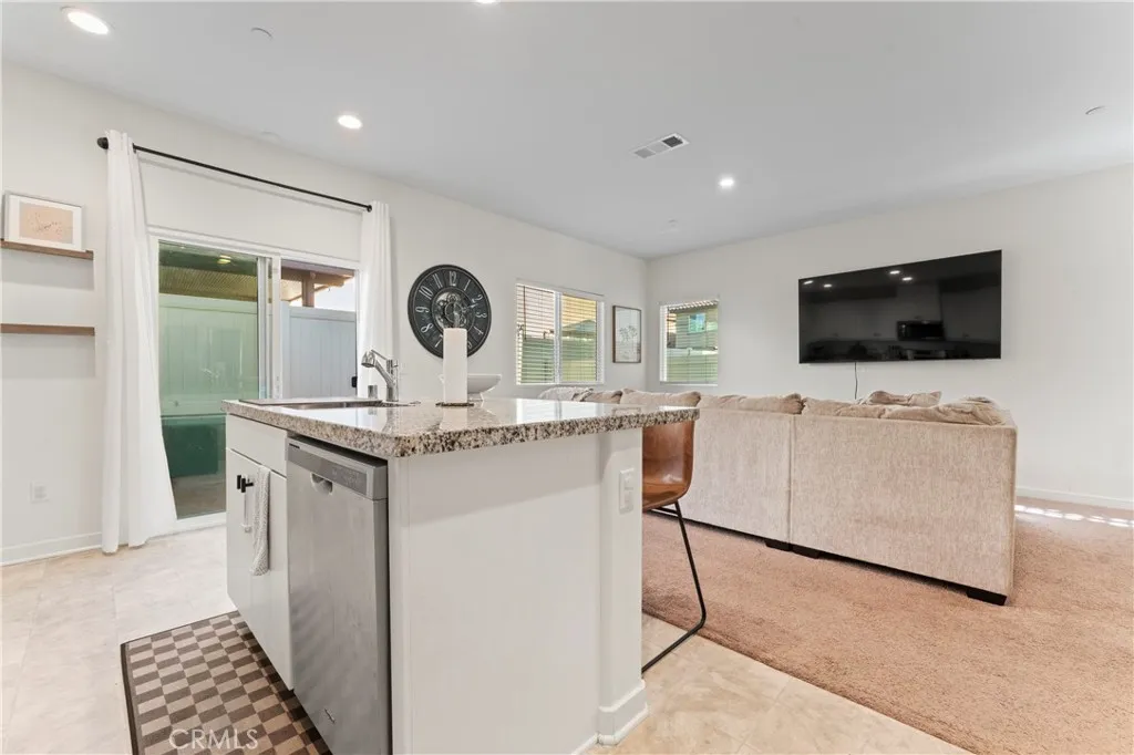 12704 Ironstone, Moreno Valley, California 92555 home-pic-26