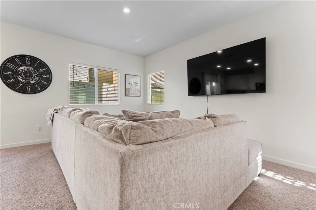 12704 Ironstone, Moreno Valley, California 92555 home-pic-21
