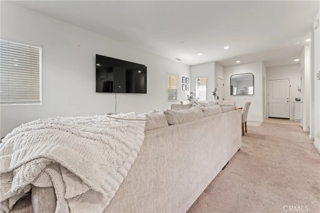 12704 Ironstone, Moreno Valley, California 92555 home-pic-22