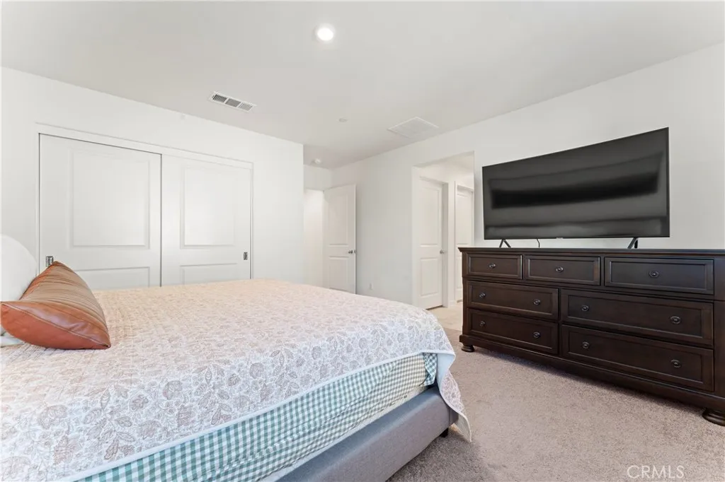 12704 Ironstone, Moreno Valley, California 92555 home-pic-6
