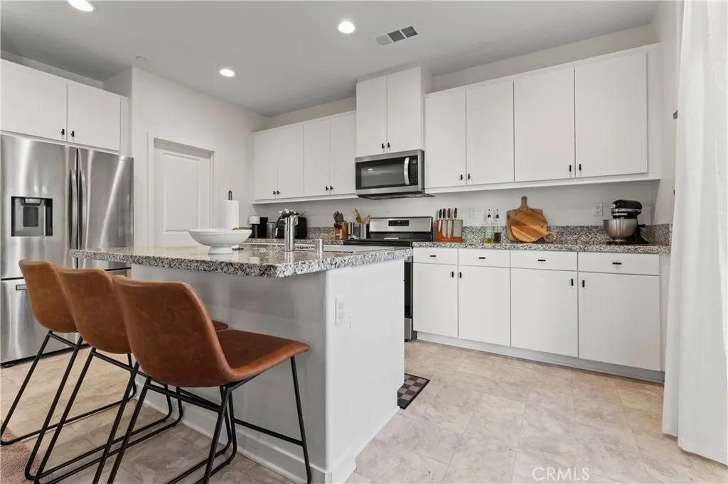 12704 Ironstone, Moreno Valley, California 92555 home-pic-24