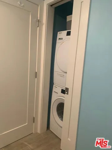 Laundry in unit