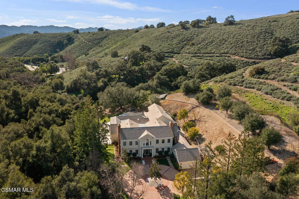 517 Lakeview Canyon Road, Westlake Village, California 91362 home-pic-4