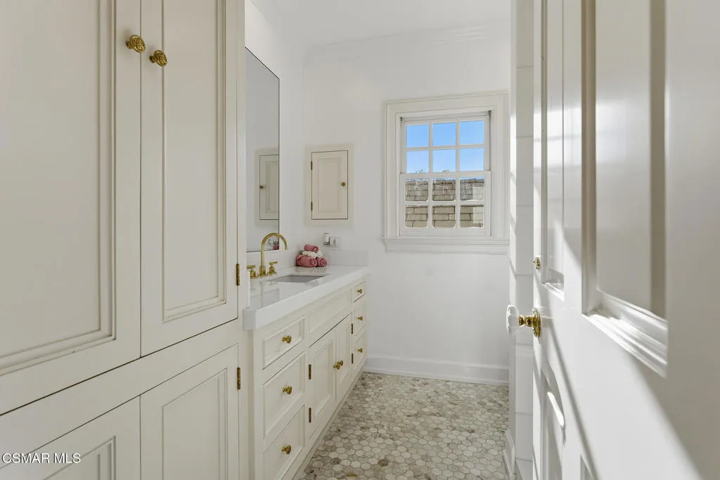 517 Lakeview Canyon Road, Westlake Village, California 91362 home-pic-49