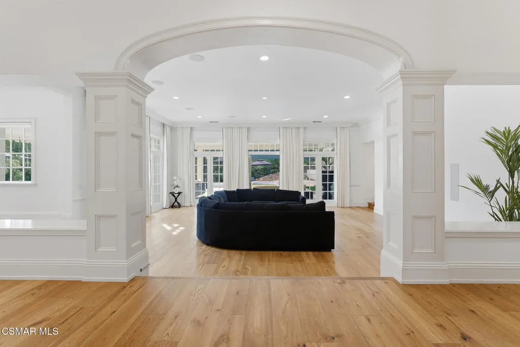 517 Lakeview Canyon Road, Westlake Village, California 91362 home-pic-24