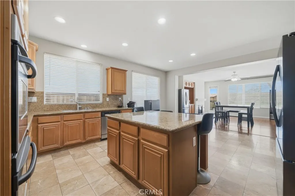 30923 Lajoe Street, Menifee, California 92584 home-pic-14