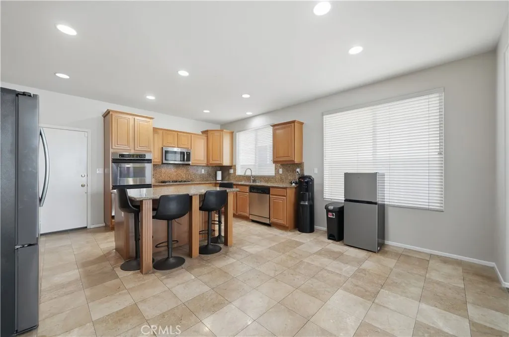 30923 Lajoe Street, Menifee, California 92584 home-pic-12