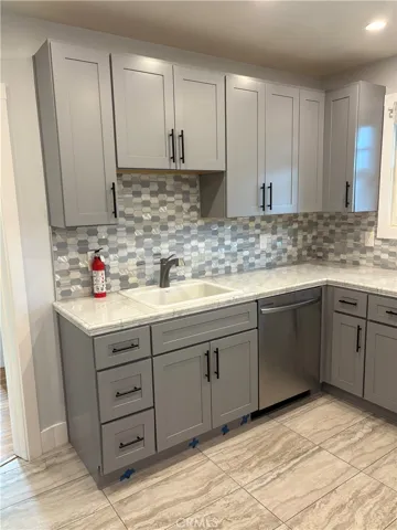 Left corner of kitchen