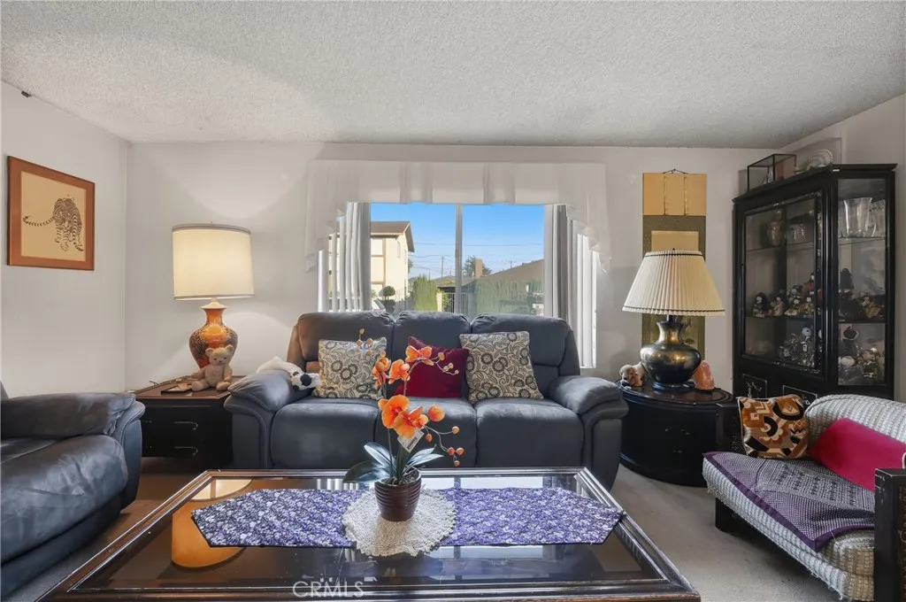 8805 Arcadia Avenue, San Gabriel, California 91775 home-pic-7