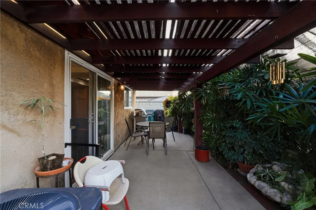 8805 Arcadia Avenue, San Gabriel, California 91775 home-pic-25