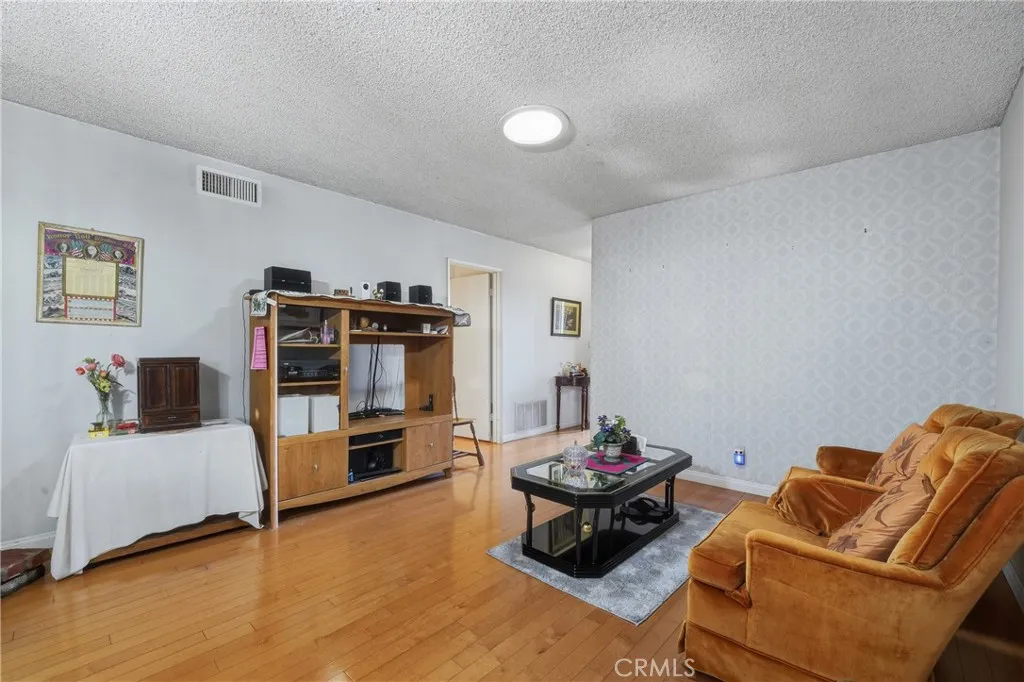 8805 Arcadia Avenue, San Gabriel, California 91775 home-pic-8