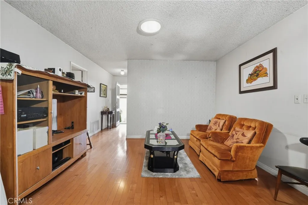 8805 Arcadia Avenue, San Gabriel, California 91775 home-pic-10