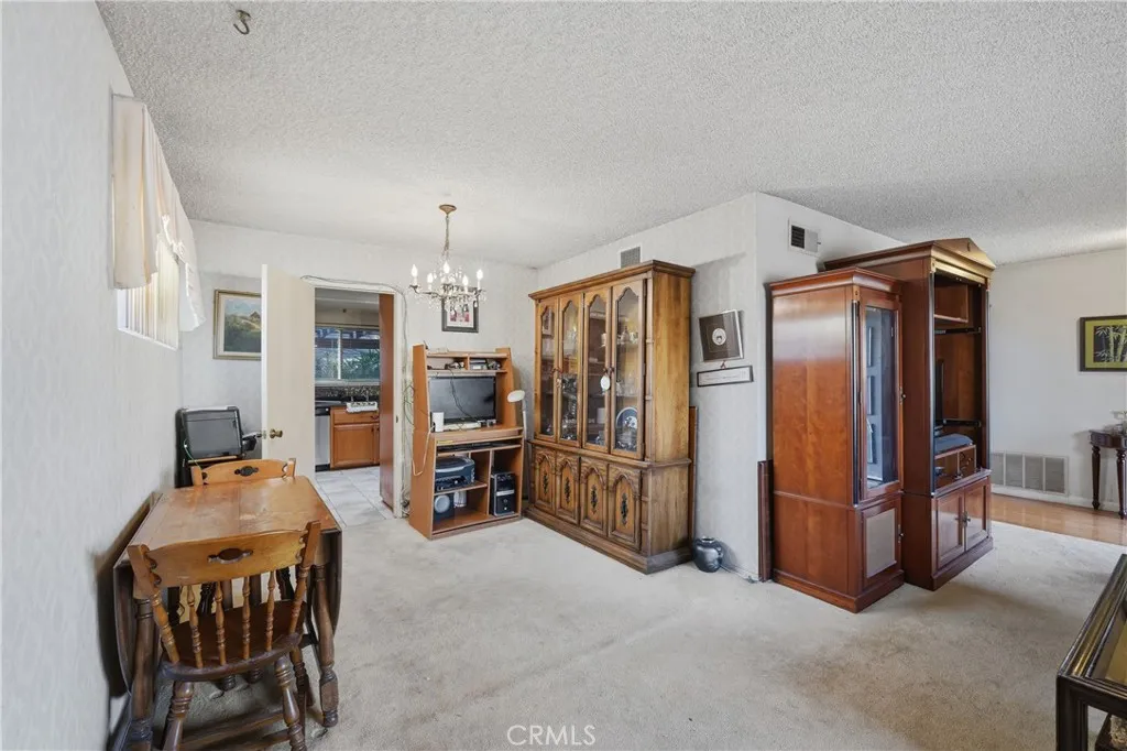 8805 Arcadia Avenue, San Gabriel, California 91775 home-pic-11