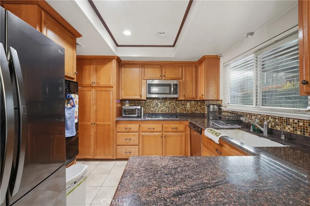 8805 Arcadia Avenue, San Gabriel, California 91775 home-pic-4