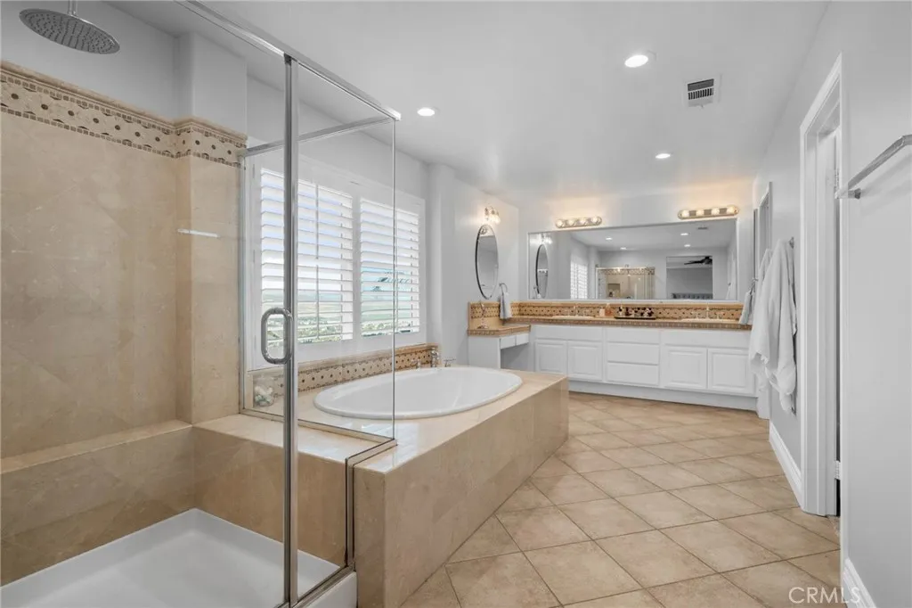 1561 Vandagriff Way, Corona, California 92883 home-pic-52