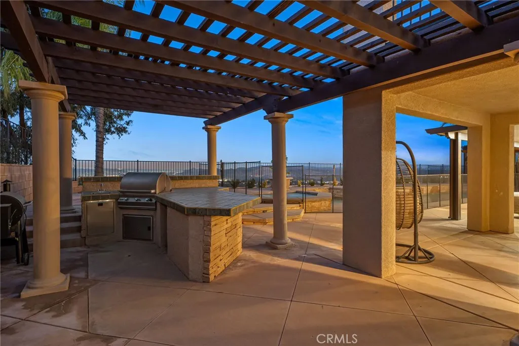 1561 Vandagriff Way, Corona, California 92883 home-pic-16