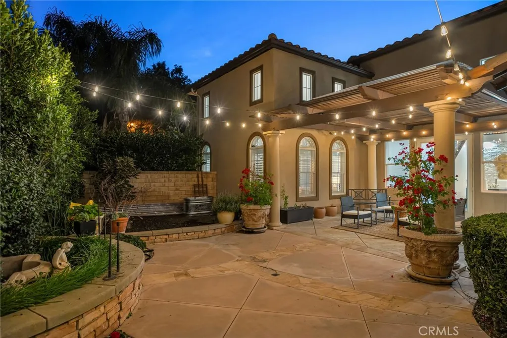 1561 Vandagriff Way, Corona, California 92883 home-pic-14