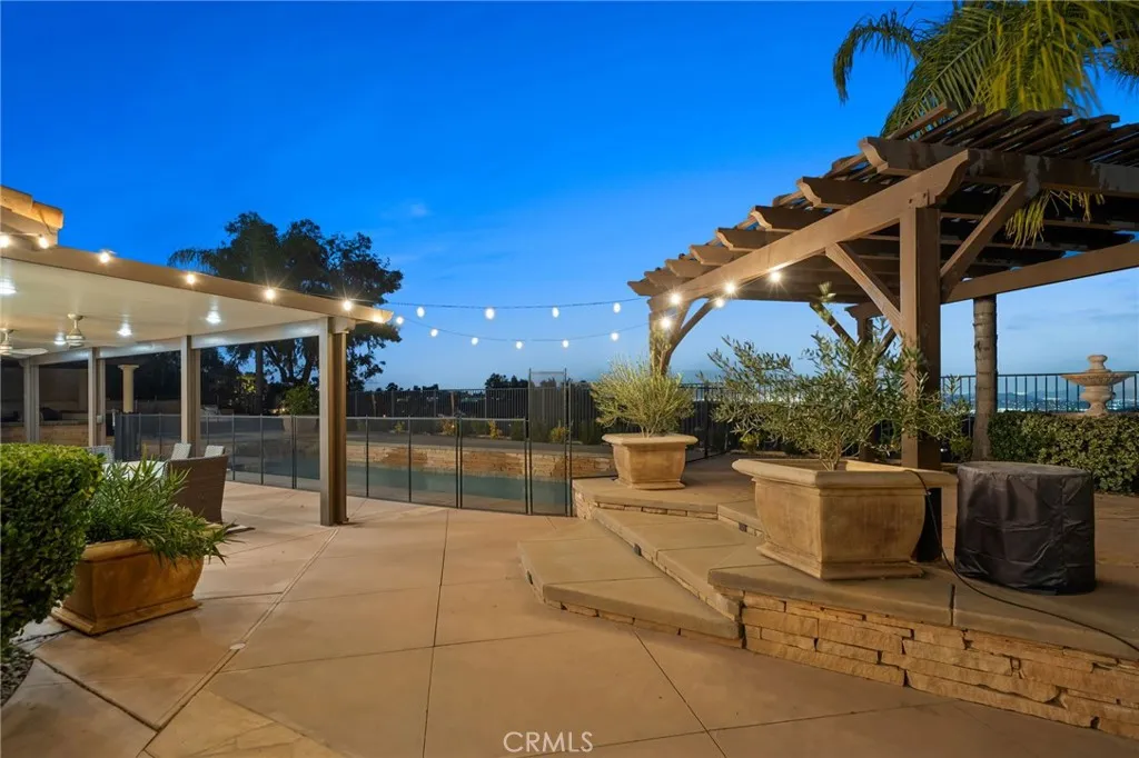 1561 Vandagriff Way, Corona, California 92883 home-pic-13