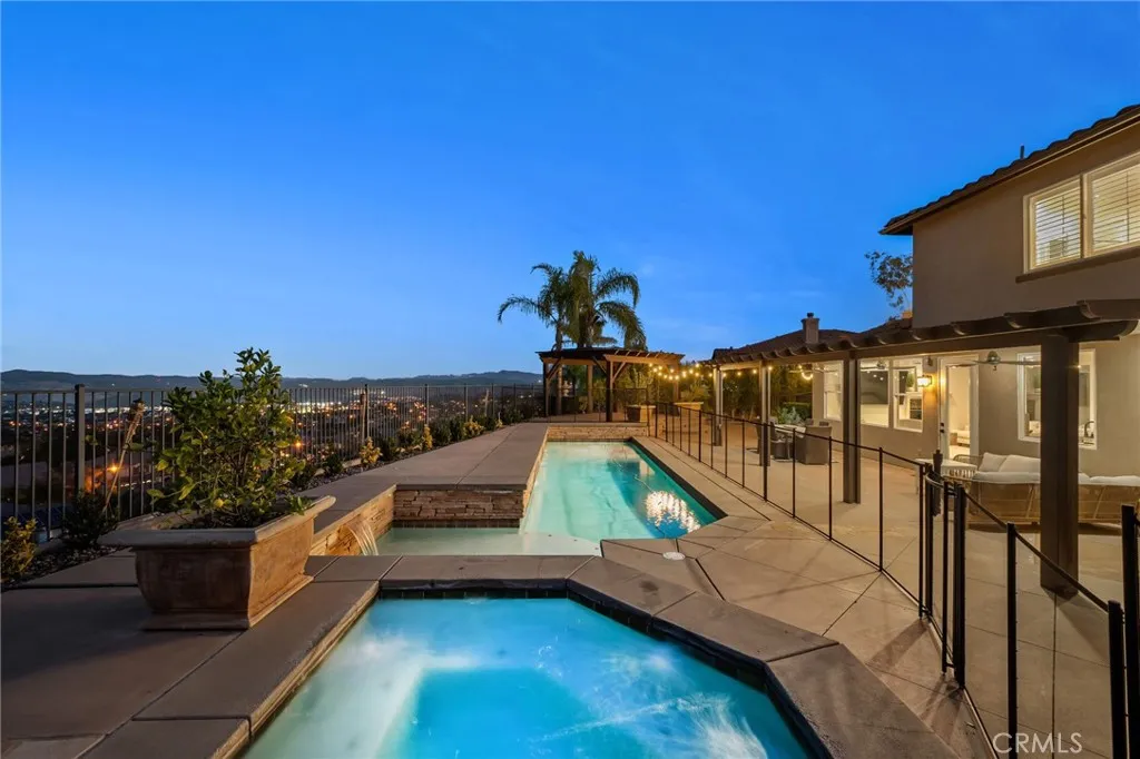 1561 Vandagriff Way, Corona, California 92883 home-pic-9