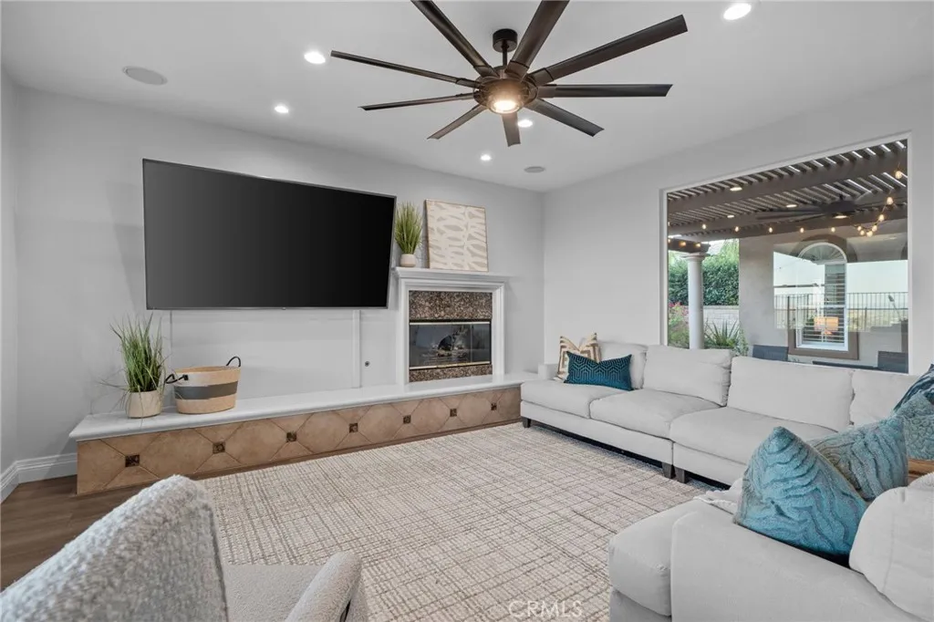 1561 Vandagriff Way, Corona, California 92883 home-pic-32