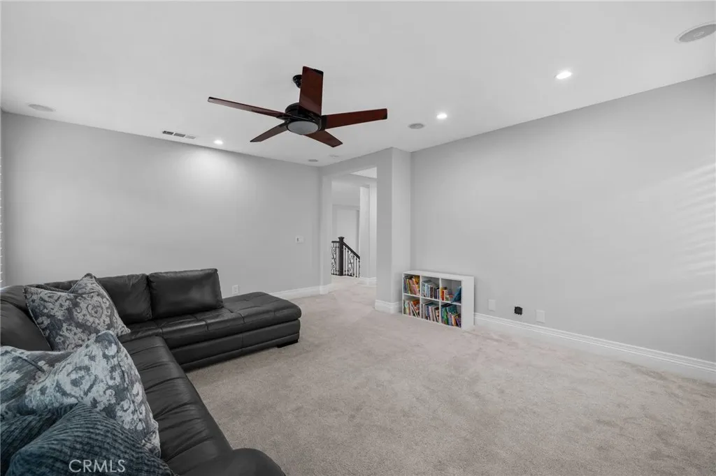 1561 Vandagriff Way, Corona, California 92883 home-pic-45