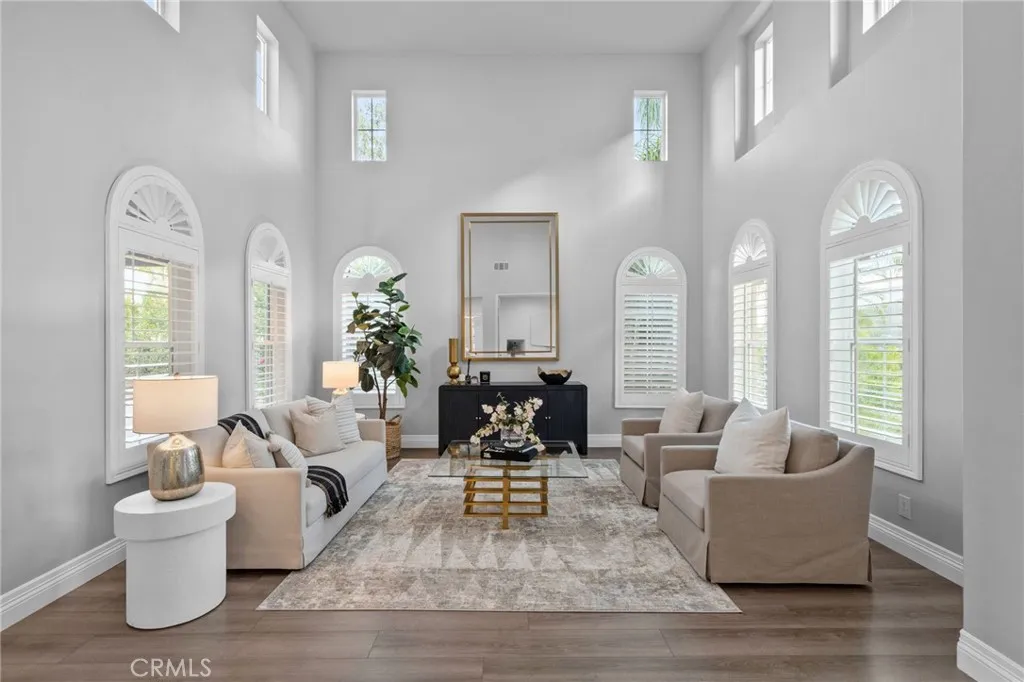 1561 Vandagriff Way, Corona, California 92883 home-pic-21