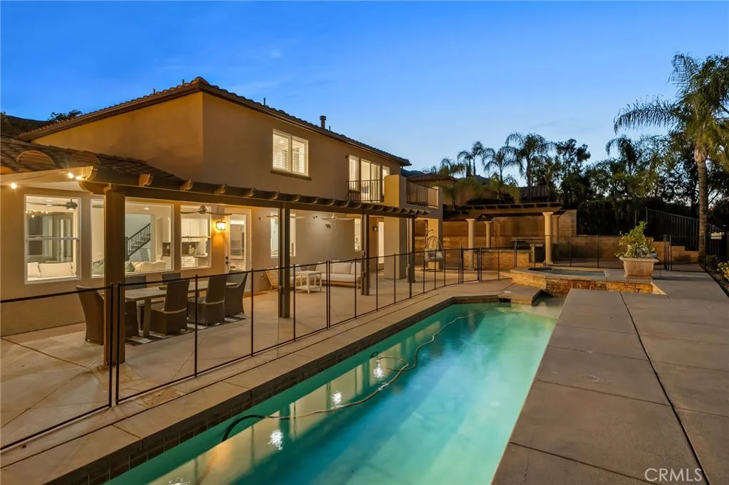 1561 Vandagriff Way, Corona, California 92883 home-pic-12