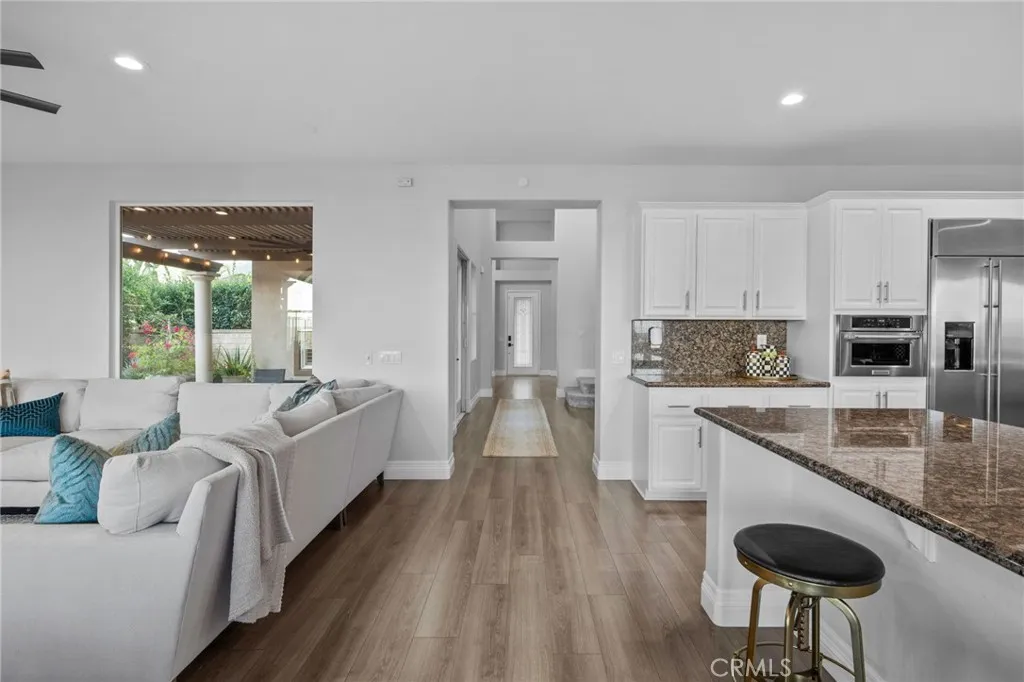 1561 Vandagriff Way, Corona, California 92883 home-pic-30