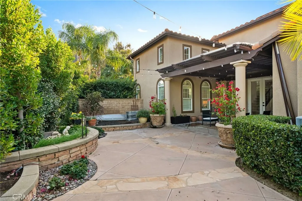 1561 Vandagriff Way, Corona, California 92883 home-pic-68