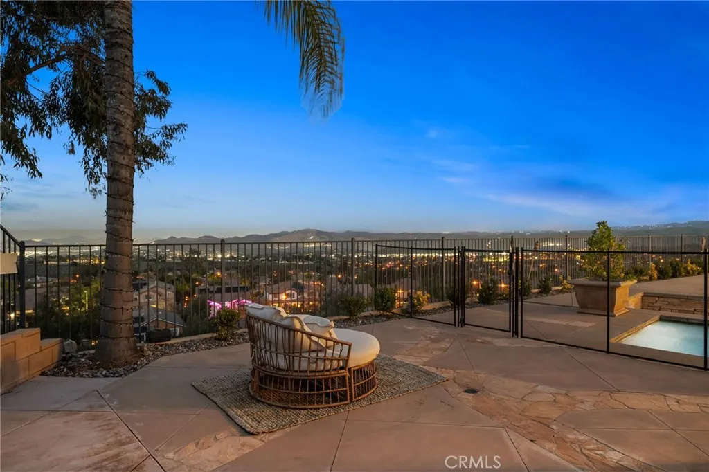 1561 Vandagriff Way, Corona, California 92883 home-pic-8
