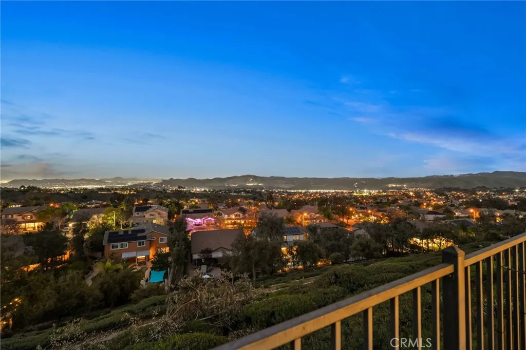 1561 Vandagriff Way, Corona, California 92883 home-pic-11