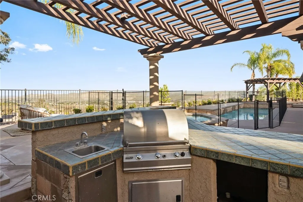 1561 Vandagriff Way, Corona, California 92883 home-pic-65