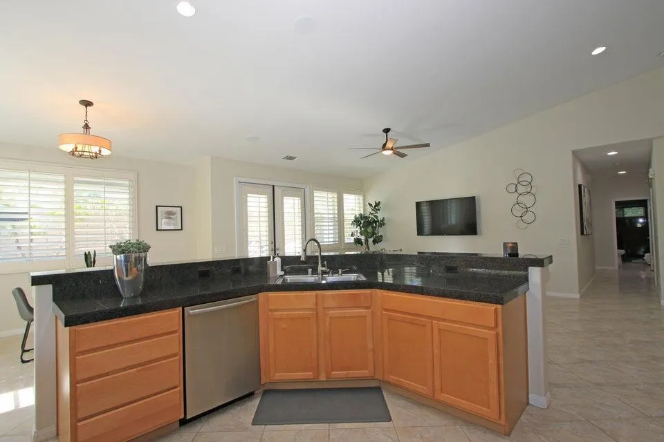 102 Clearwater Way, Rancho Mirage, California 92270 home-pic-16