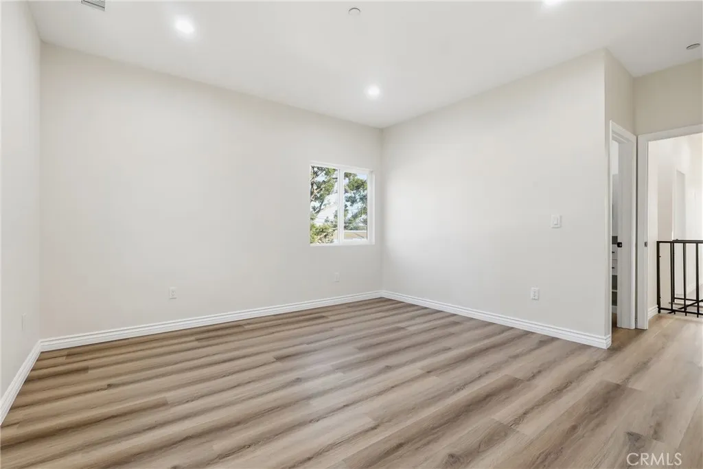 3884 N Mountain View, San Bernardino, California 92405 home-pic-13
