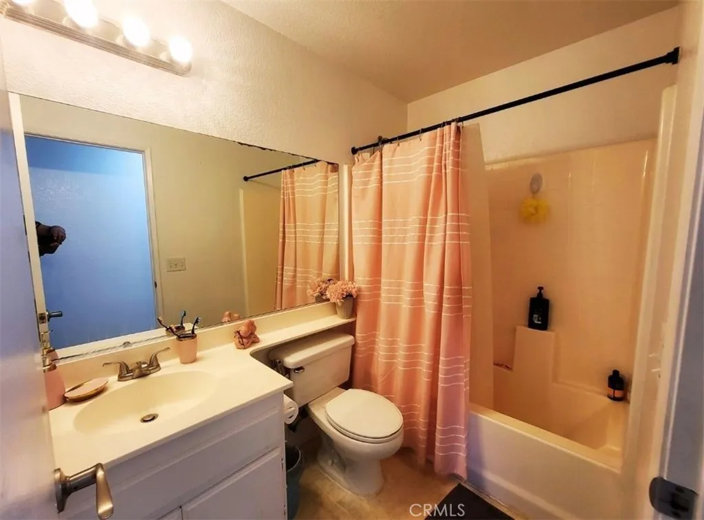 15249 Braxton, Adelanto, California 92301 home-pic-15