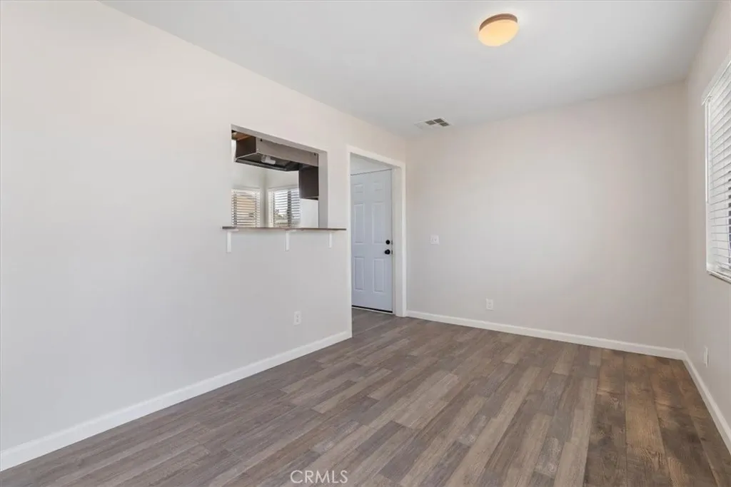 43324 45th Street W, Lancaster, California 93536 home-pic-3