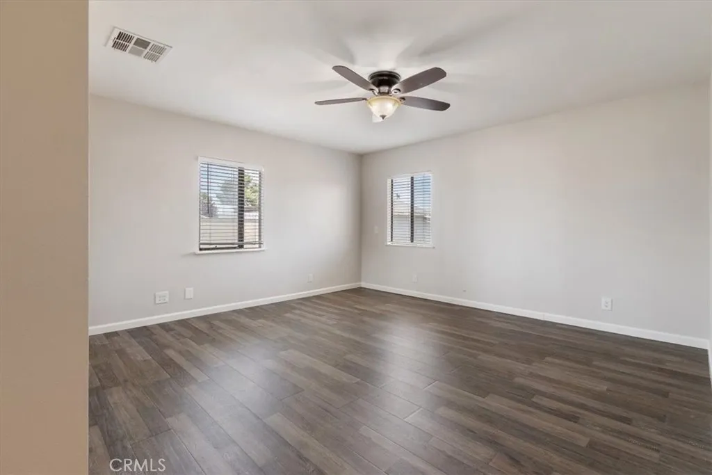 43324 45th Street W, Lancaster, California 93536 home-pic-10