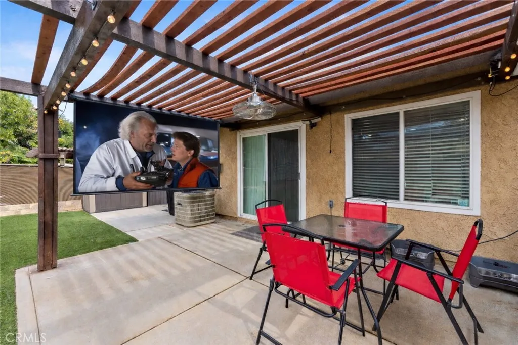 25637 Almendra, Valencia, California 91355 home-pic-24